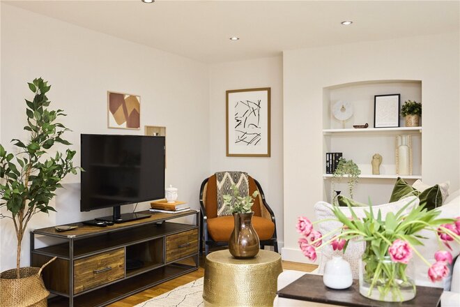 Mildenhall Road, London, E5