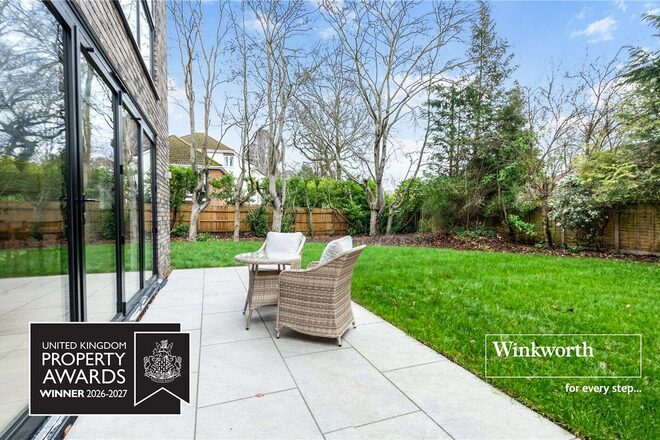 Ringwood Road, Dorset, BH22