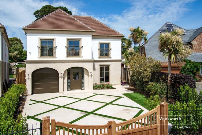 East Cliff Way, Christchurch, BH23