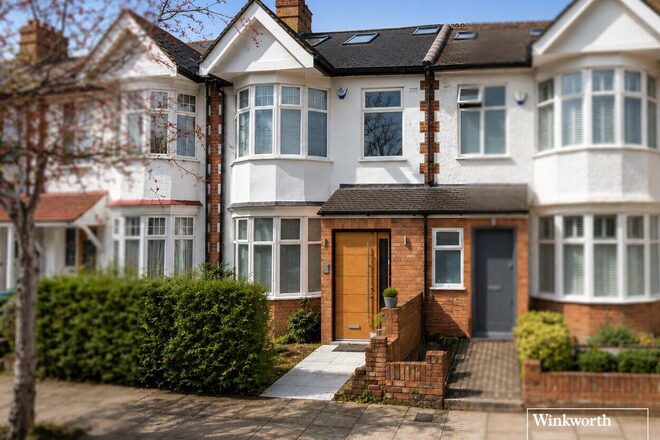 Egerton Gardens, London, NW4