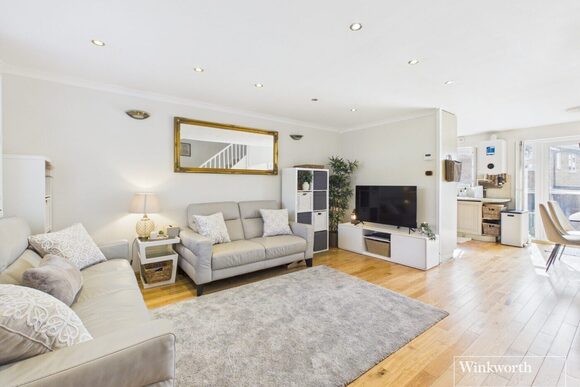 Pendragon Walk, London, NW9