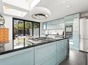Kersley Road, London, N16