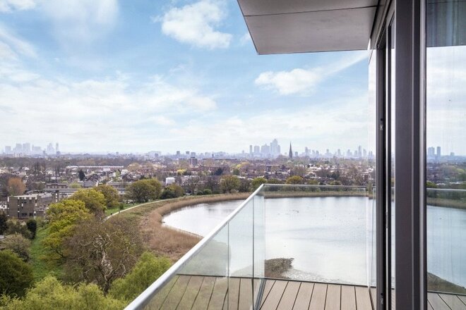 Newnton Close, London, N4