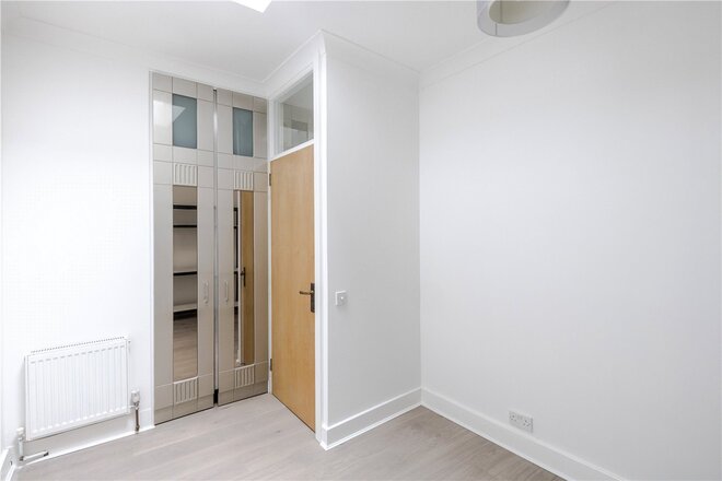 Connaught Close, London, W2