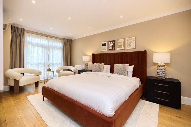 Queensmead, St John's Wood, NW8