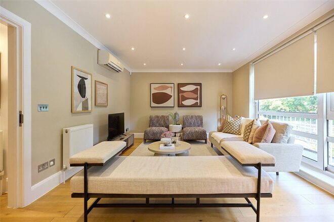 Queensmead, St John's Wood, NW8