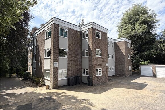 Branksome Wood Road, Dorset, BH4