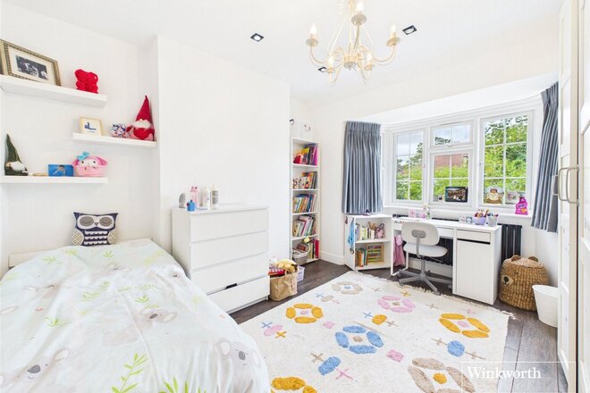Newark Way, Hendon, NW4