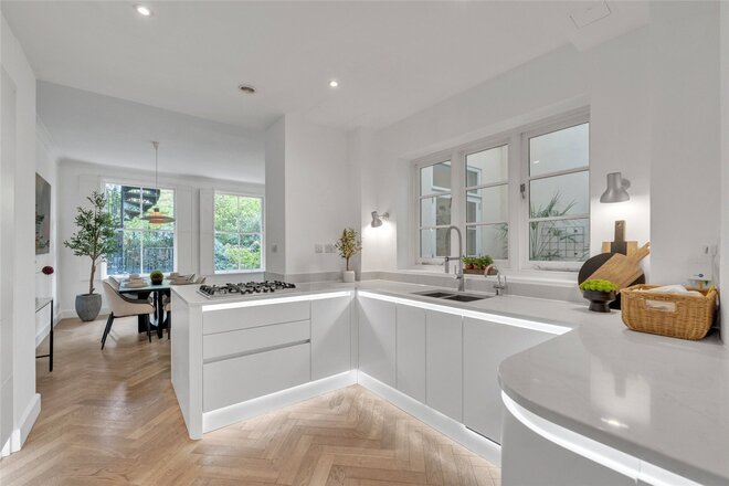 Warrington Crescent, London, W9