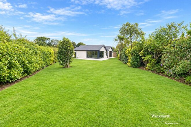 Dunlin Close, Dorset, BH23