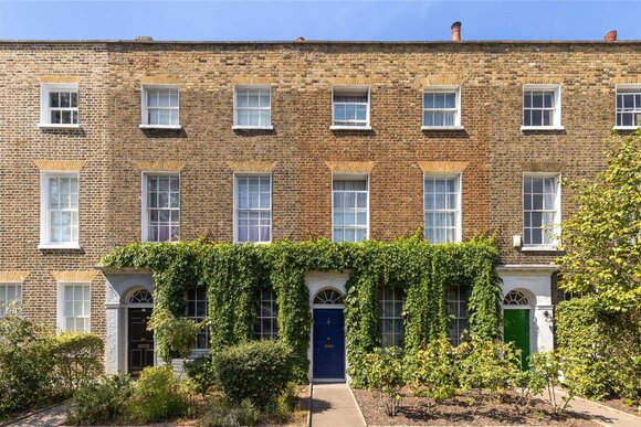 South Lambeth Road, London, SW8