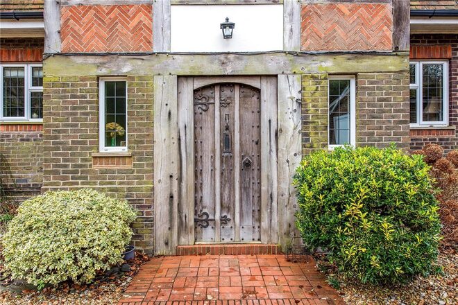 Harestock Road, Hampshire, SO22