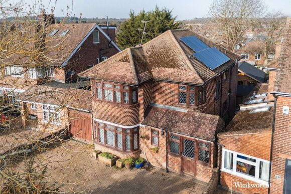 Wolmer Gardens, Edgware, HA8