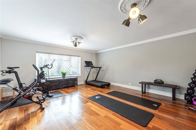 Hensting Lane, Eastleigh, SO50