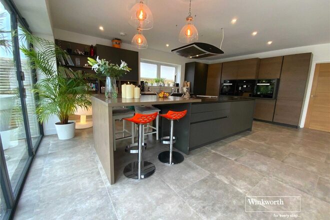 Sheldrake Road, Christchurch, BH23