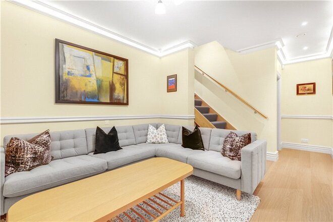 Parke Road, London, SW13