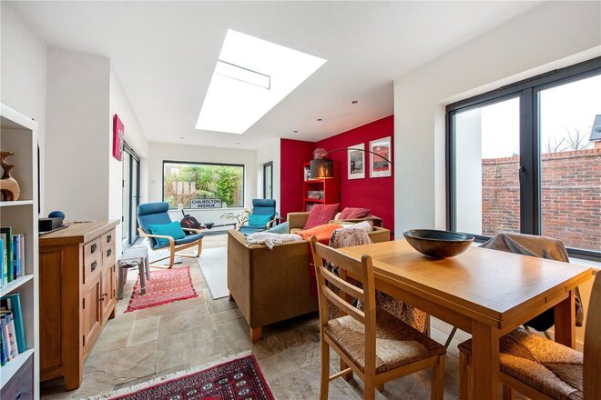 Chilbolton Avenue, Hampshire, SO22