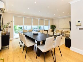 Queensmead, St John's Wood, NW8