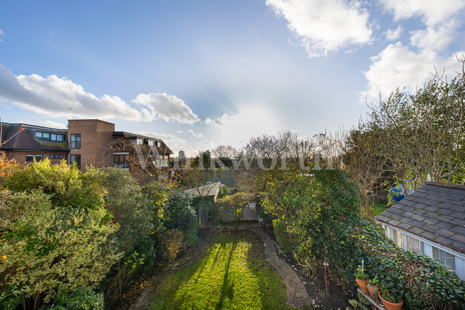 The Ridgeway, London, NW11