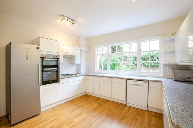 Pembroke Gardens Close, Kensington, W8