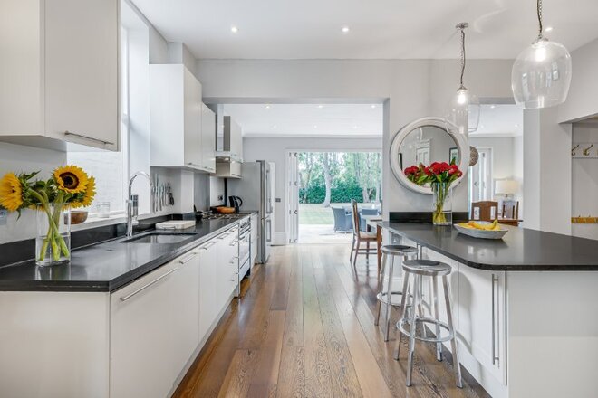 Castelnau, London, SW13