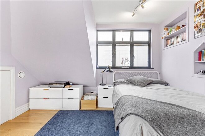 Parke Road, London, SW13