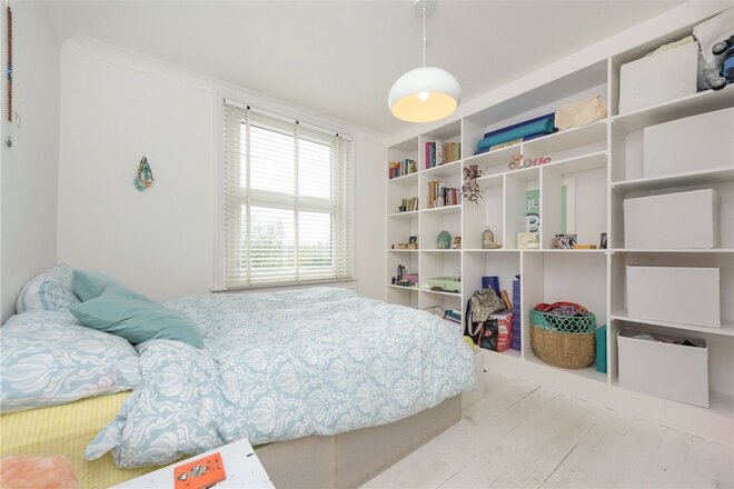 Bathurst Gardens, Kensal Green, NW10
