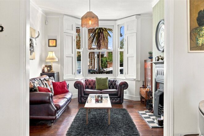 Kersley Road, London, N16