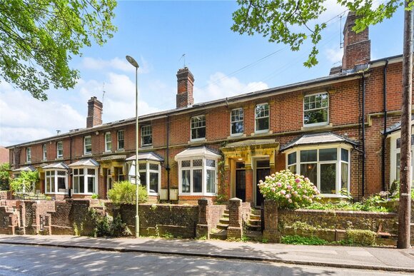 St. Pauls Hill, Winchester, SO22