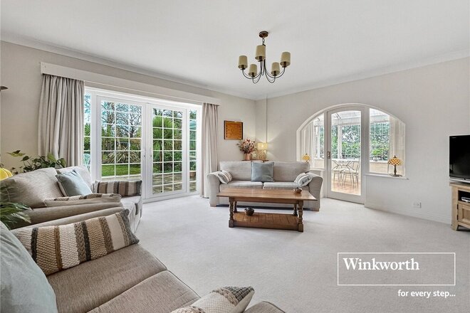 Crescent Walk, Ferndown, BH22