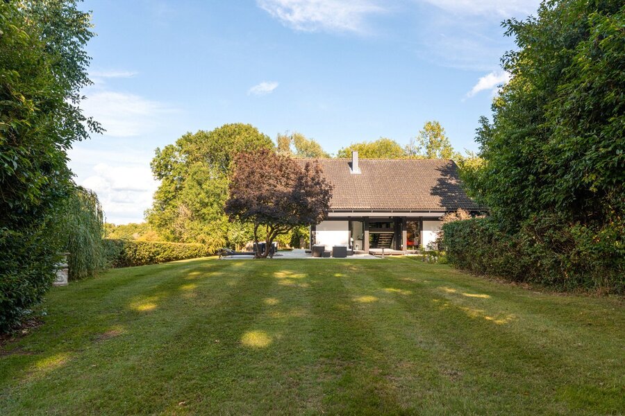 Lawn To House