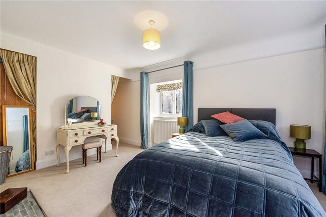 Harestock Road, Hampshire, SO22