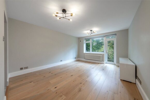 Lambolle Road, London, NW3