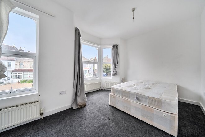 Whitehorse Lane, London, SE25
