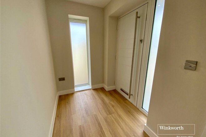 Dunlin Close, Dorset, BH23