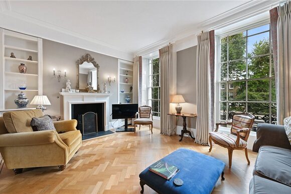 Pembroke Square, London, W8