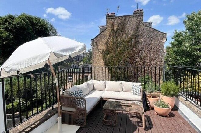 Mansfield Road, London, NW3