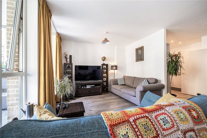Bight Court, London, E3
