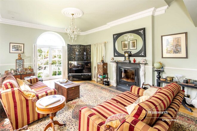 Salisbury Road, Christchurch, BH23