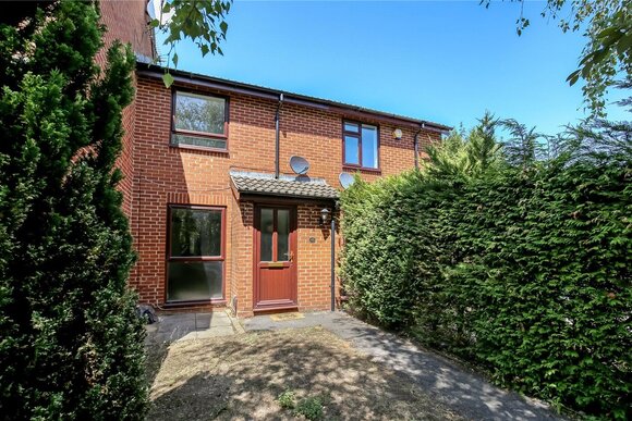 Falcon View, Hampshire, SO22