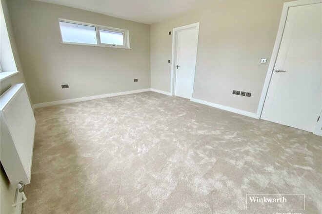 Dunlin Close, Dorset, BH23
