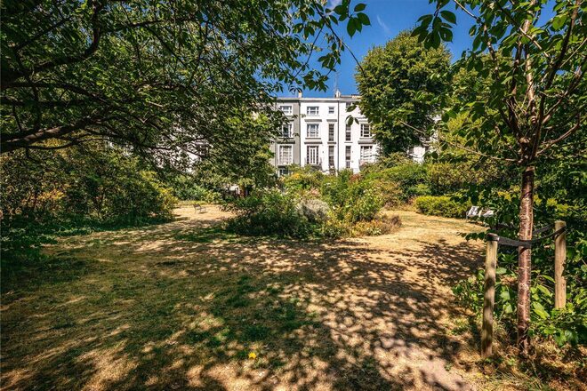 Elgin Crescent, London, W11
