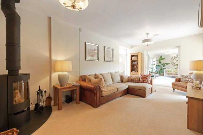 Moreton Paddox, Warwick, CV35