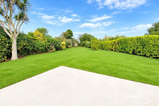 Dunlin Close, Dorset, BH23