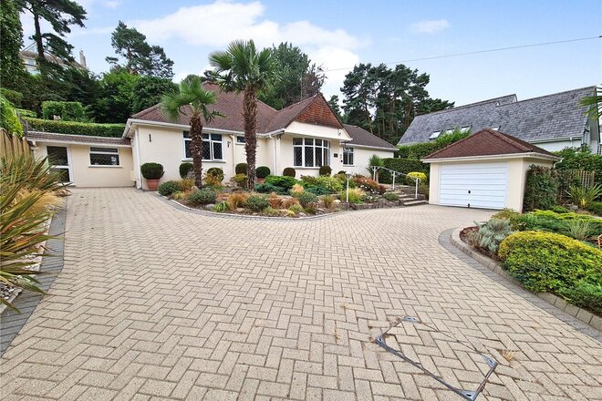 Kings Avenue, Poole, BH14
