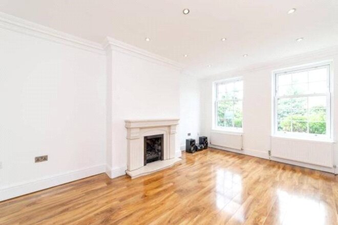 Redington Gardens, London, NW3