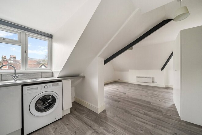 Gatestone Road, London, SE19