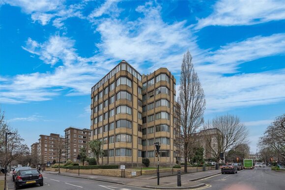 31 Birley Lodge, St John's Wood, NW8