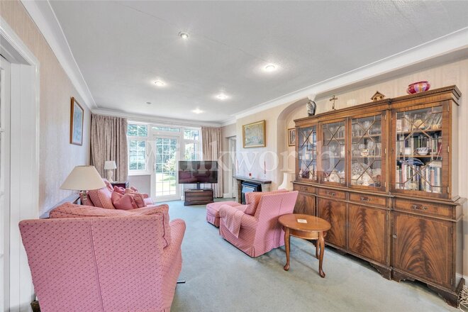 Sanderstead Avenue, London, NW2