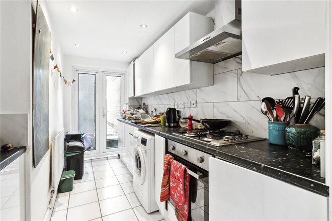 Narford Road, London, E5